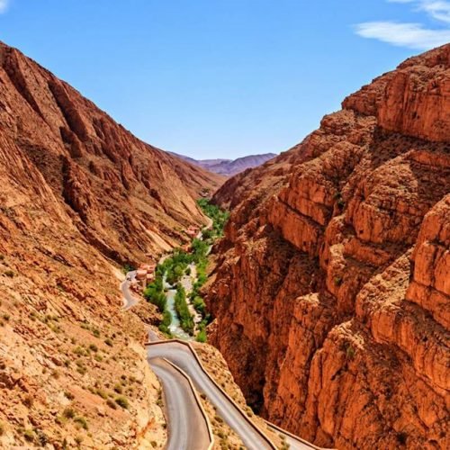 iStock_474289763_dades_valley_800x2400